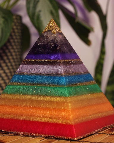 7 Chakra Orgonite Pyramid